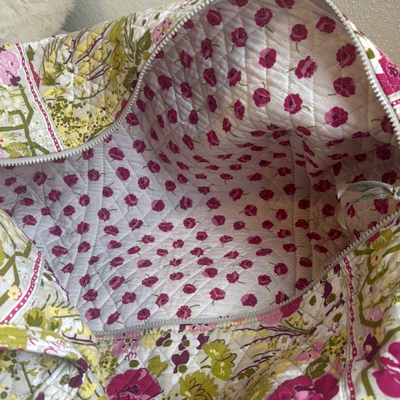 Vera Bradley Large Duffel Bag Floral Pink and Green Women's Bag - Picture 5 of 5